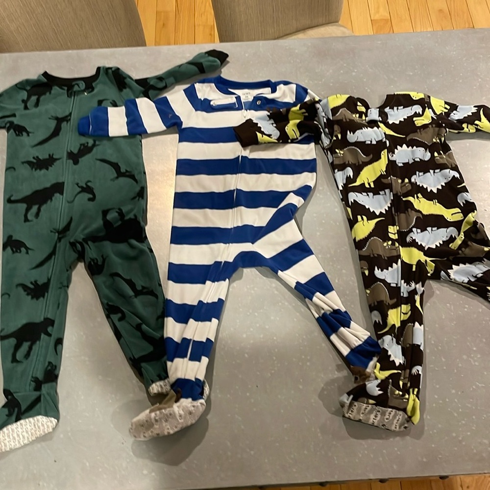 Size 2-3T boys pajama sets
